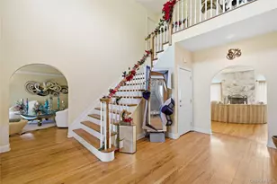 2 Deepwells Ln, Saint James, NY 11780 - Photo 5