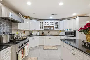 2 Deepwells Ln, Saint James, NY 11780 - Photo 31