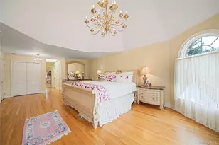 2 Deepwells Ln, Saint James, NY 11780 - Photo 19
