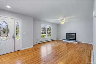 15a Sherman Ave, Hampton Bays, NY 11946 - Photo 3