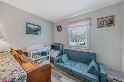 9 Hickory Lane, East Moriches, NY 11940 - Photo 19