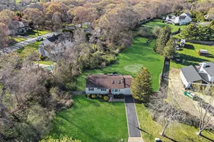 9 Hickory Ln, East Moriches, NY 11940 - Photo 3