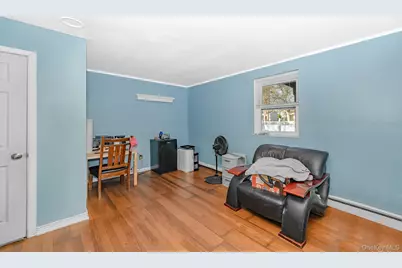 15 S 27th Street, Wyandanch, NY 11798 - Photo 7