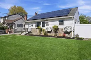 10 Gardner Ave, Hicksville, NY 11801 - Photo 3