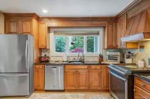37 Marc Dr, Ridge, NY 11961 - Photo 13