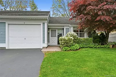9 Baldwin Court #9, Ridge, NY 11961 - Photo 3
