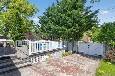 45-87 Browvale Lane, Little Neck, NY 11362 - Photo 23