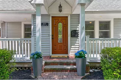 45-87 Browvale Lane, Little Neck, NY 11362 - Photo 3