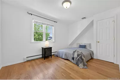 45-87 Browvale Lane, Little Neck, NY 11362 - Photo 19