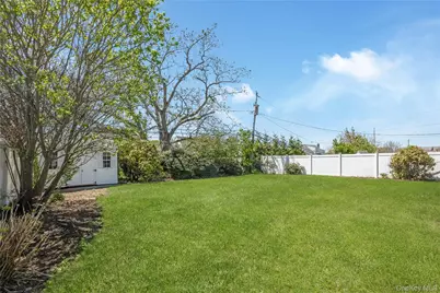 2646 Beech Street, East Meadow, NY 11554 - Photo 19