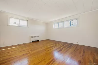 2646 Beech Street, East Meadow, NY 11554 - Photo 15