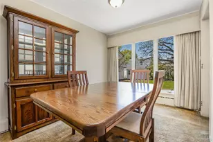 2646 Beech St, East Meadow, NY 11554 - Photo 5