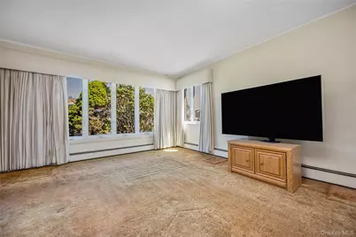 2646 Beech Street, East Meadow, NY 11554 - Photo 3