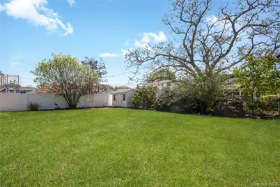 2646 Beech Street, East Meadow, NY 11554 - Photo 21