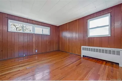 2646 Beech Street, East Meadow, NY 11554 - Photo 13