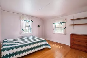 108 Charles St, Mineola, NY 11501 - Photo 15