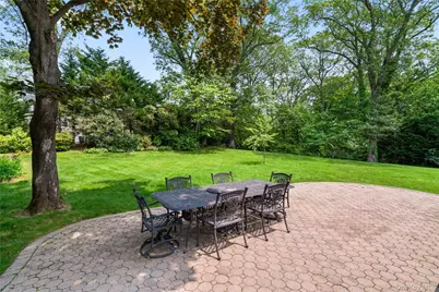 21 Kodiak Drive, Woodbury, NY 11797 - Photo 5