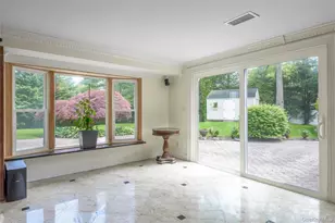 21 Kodiak Dr, Woodbury, NY 11797 - Photo 19