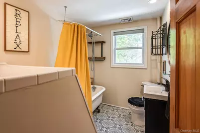 24 E Market Street, Hyde Park, NY 12538 - Photo 27