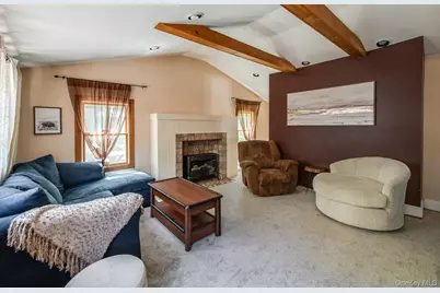 24 E Market Street, Hyde Park, NY 12538 - Photo 17