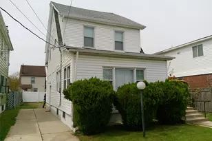 121-28 194th St, Springfield Gardens, NY 11413 - Photo 3