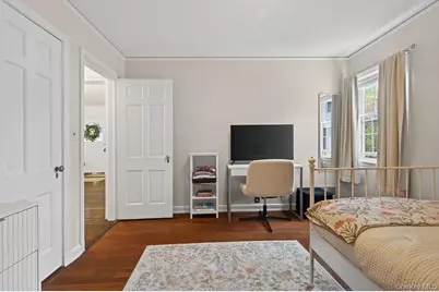 1061 Clay Avenue, Pelham, NY 10803 - Photo 27