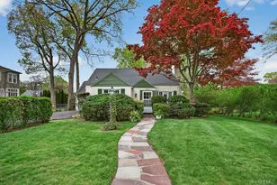 1061 Clay Ave, Pelham, NY 10803 - Photo 43