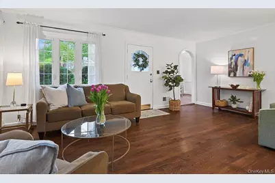 1061 Clay Avenue, Pelham, NY 10803 - Photo 5