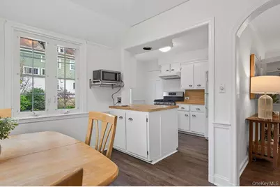 1061 Clay Avenue, Pelham, NY 10803 - Photo 19
