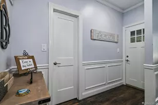 127 Elmwood Dr, Dix Hills, NY 11746 - Photo 29