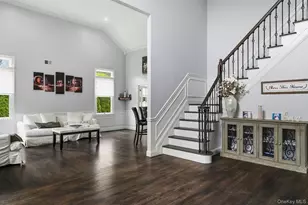 127 Elmwood Dr, Dix Hills, NY 11746 - Photo 9