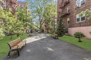 33-25 90th St, Jackson Heights, NY 11101 - Photo 17