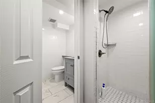 53-16 Concord St, Little Neck, NY 11362 - Photo 27
