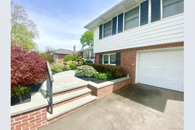 7 Byfield Place, Melville, NY 11747 - Photo 3