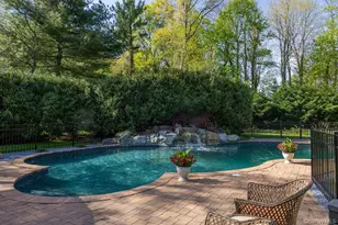 58 Cherry Ln, Smithtown, NY 11787 - Photo 33
