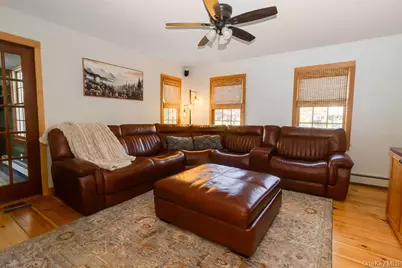 58 Cherry Lane, Smithtown, NY 11787 - Photo 15
