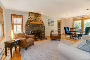 58 Cherry Ln, Smithtown, NY 11787 - Photo 7