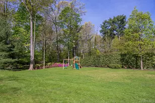 58 Cherry Ln, Smithtown, NY 11787 - Photo 31