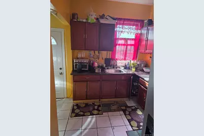 124 S 11th Avenue, Mount Vernon, NY 10550 - Photo 5