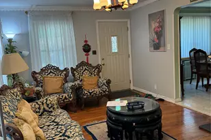 115 Freeman Ave, Elmont, NY 11003 - Photo 7