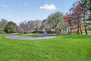 1 Vivian Pl, Montebello, NY 10901 - Photo 49