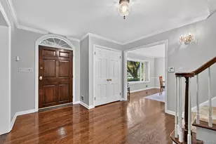 1 Vivian Pl, Montebello, NY 10901 - Photo 7