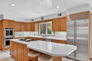 1 Vivian Pl, Montebello, NY 10901 - Photo 25