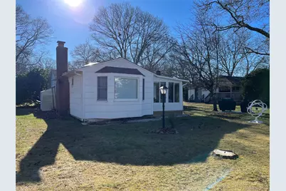 [Address not provided], Hampton Bays, NY 11946 - Photo 19