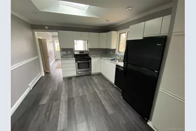 531 Montauk Highway, Westhampton Beach, NY 11978 - Photo 9