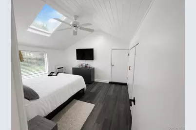 531 Montauk Highway, Westhampton Beach, NY 11978 - Photo 13