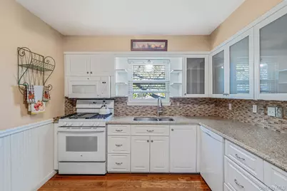 202 N Hickory Street, Massapequa, NY 11758 - Photo 7