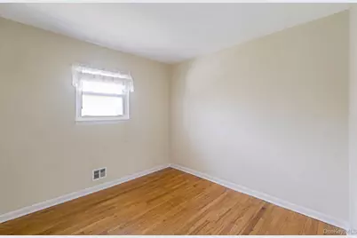 202 N Hickory Street, Massapequa, NY 11758 - Photo 9