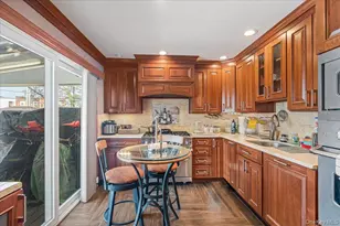 1720 E 37th St, Brooklyn, NY 11234 - Photo 5