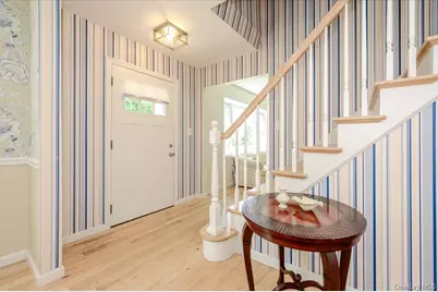 427 Westminster Road, Rockville Centre, NY 11570 - Photo 3